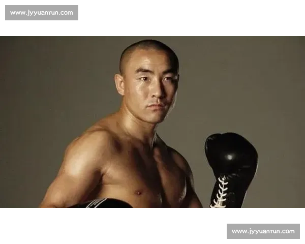 柳海龙对决宝力高经典视频解析揭示中蒙搏击力量与技巧巅峰碰撞